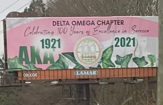DeltaOmegaAKA's tweet photo. If you're driving into @PetersburgV heading south on I95 or crossing over Ivey St Bridge look to your right and you'll see our billboard in celebration of our centennial anniversary ๐๐๐ #AKA1908 #AKADO100 #EXCELLENCE #DOHeart #MidAtlanticAKA https://t.co/NdSd5hvxbX