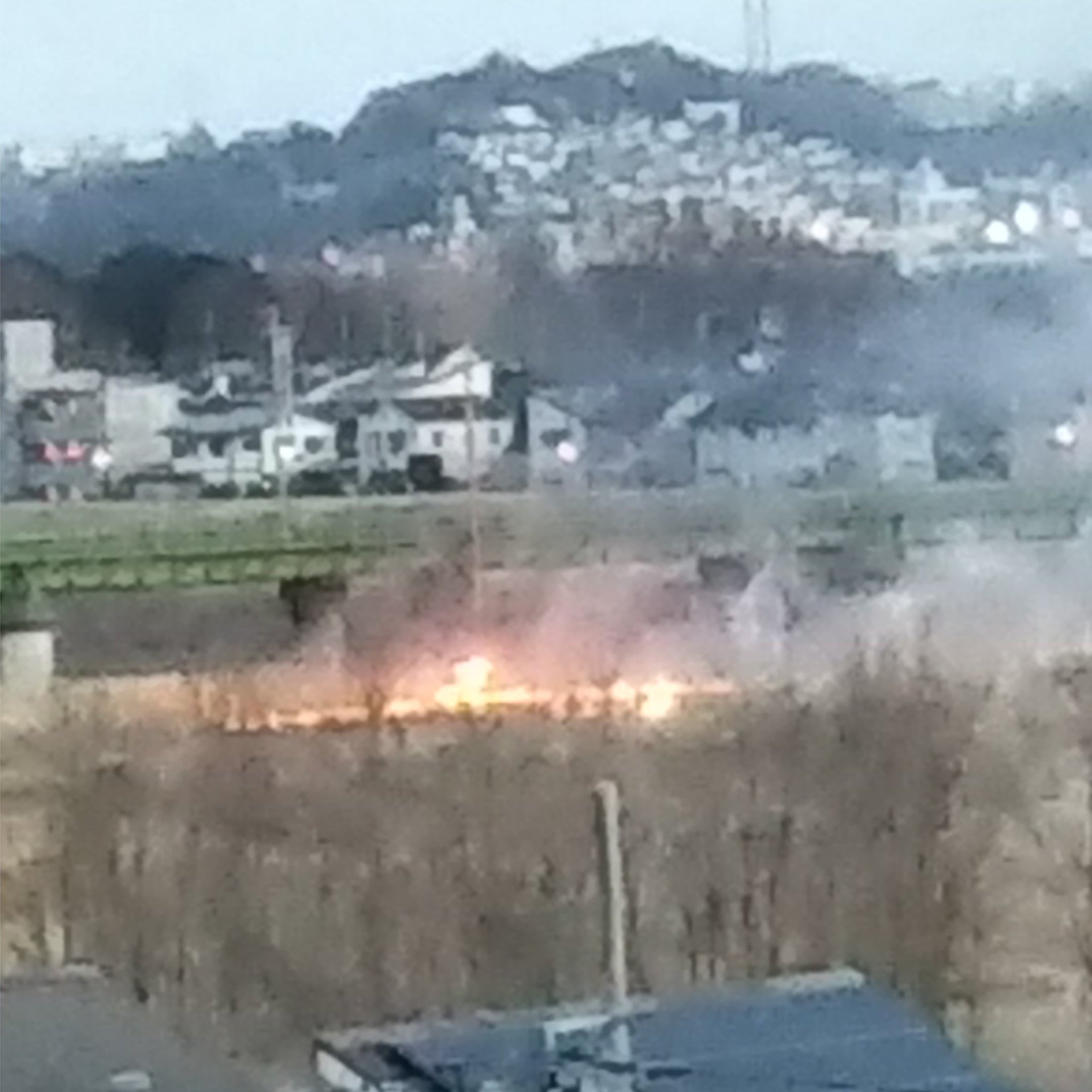 芥子 多摩川河川敷で火事発生 こんな身近でビックリよ 乾燥注意報 火事注意 芥子 多摩川河川敷で火事発生 こんな身近でビックリよ 乾燥注意報 火事注意