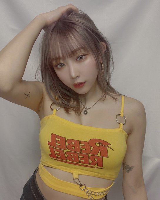 コスプレイヤーりなしぃのTwitter画像36