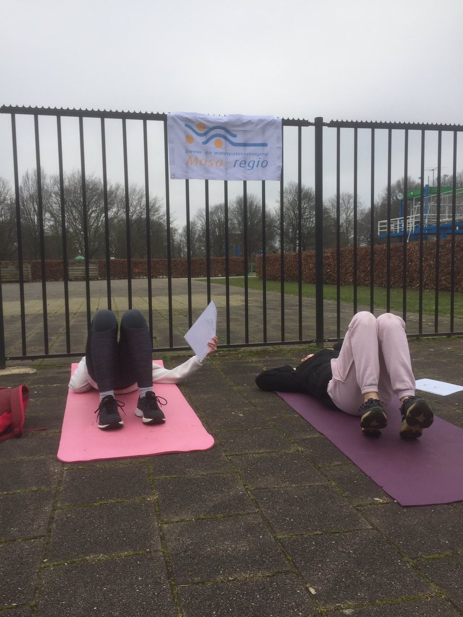 KimvanRens's tweet photo. Vandaag de tweede geslaagde #landtraining met #mosaregio #venlo jeugd en minioren op het terrein van #venlo.fit #zwemmen https://t.co/GswL5Bh9Qz