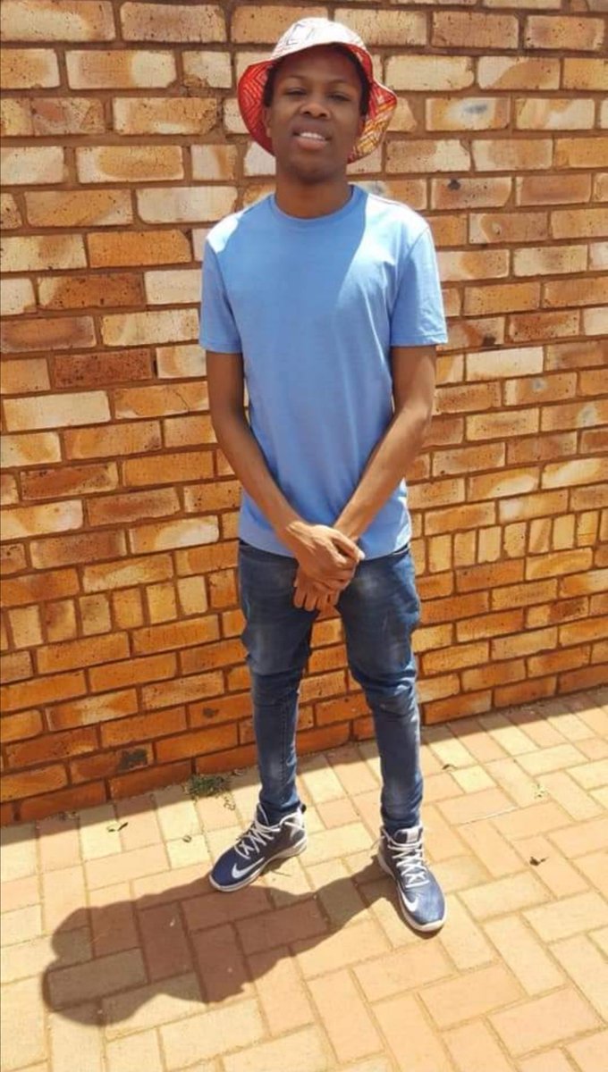 ThandoVR's tweet image. Please let's continue looking for my brother, TSHEPISO VAN ROOYEN, age 24