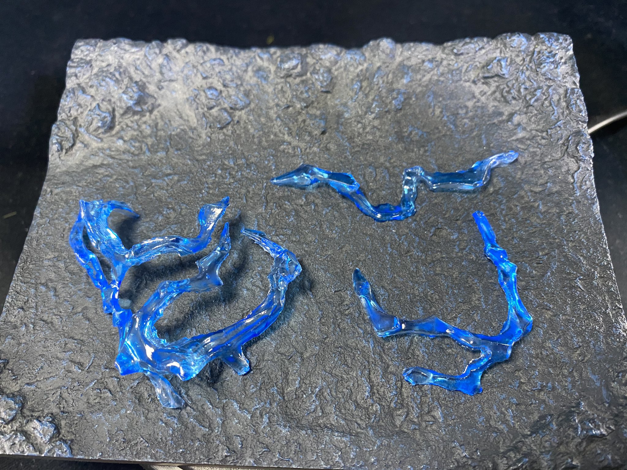 菊座衛門 きくざえもん Twitterissa サンダージャスティス 今日はもう一つ制作物公開 Uvレジンで雷のエフェクトを複製して作ってみました 自作エフェクトパーツ 菊座衛門 外伝式絵巻 雷エフェクト T Co Tvquvliidb Twitter