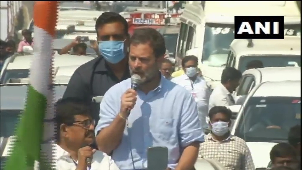 PM is attacking all ideas except RSS & BJP. He says India is 1 tradition, 1 history, 1 language... does he mean Tamil language, history, traditions are not Indian? We don't want an India where one idea dominates all other ideas: Congress leader Rahul Gandhi in Thoothukudi