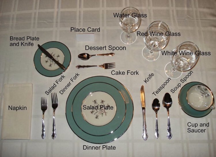 ChefHadiW1's tweet photo. Fine Dining Table Setting https://t.co/gM0IN4kUpy