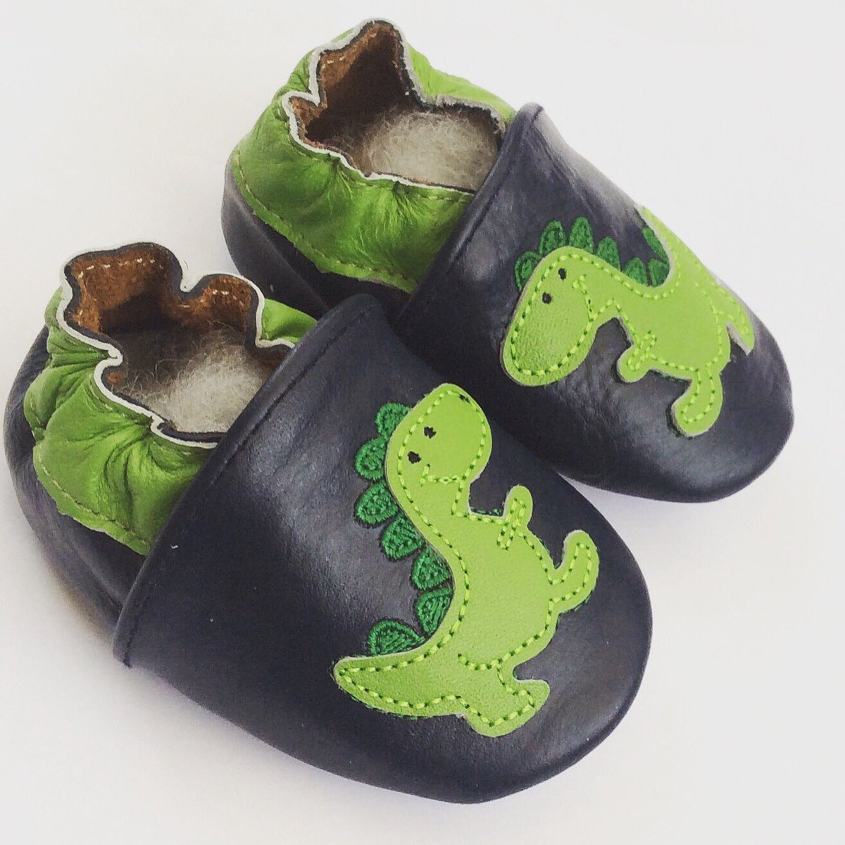 LittleShoos's tweet photo. Perfect baby gift for only £10.99. Made from real soft leather these first little shoos are perfect for babies and toddlers on the move! Best of all though is that they won’t fall off 😊 https://t.co/SbpisJcJ6X #baby #babyshoes #parenting #firstshoes #SmallBusiness https://t.co/cuTnxaZEBG