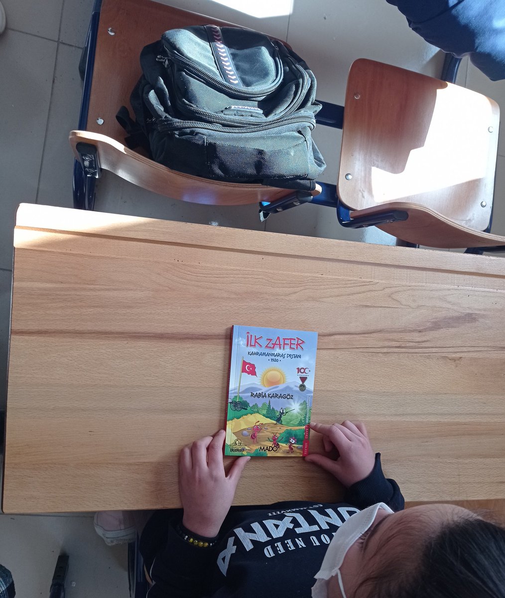 SesimdenK's tweet photo. Sesimden Kahramanmaraş Kitapları -Projemizde seslendireceğimiz kitaplar öğrencilerimiz ile buluşuyor.💐📙 https://t.co/9ifO5vjQpZ