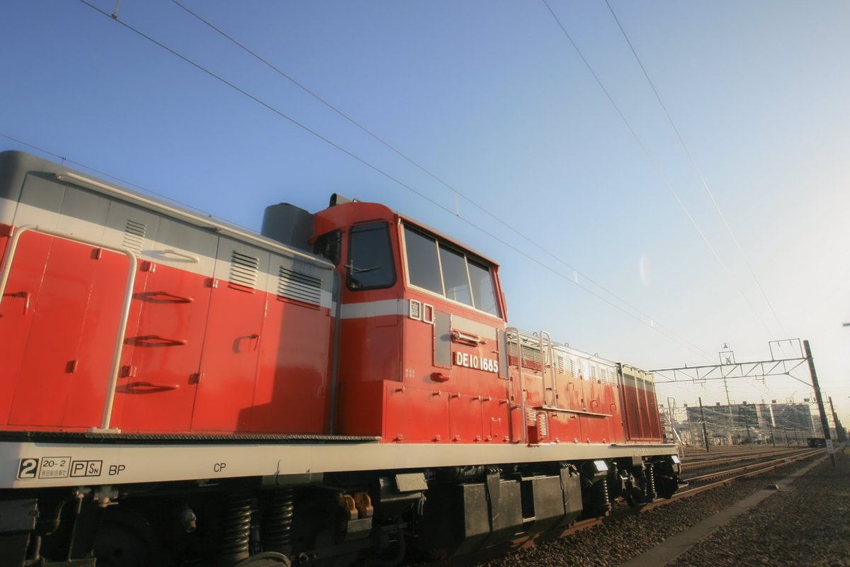 toki_Express's tweet photo. 青空に映えるDE10 https://t.co/63CVBQyKXX