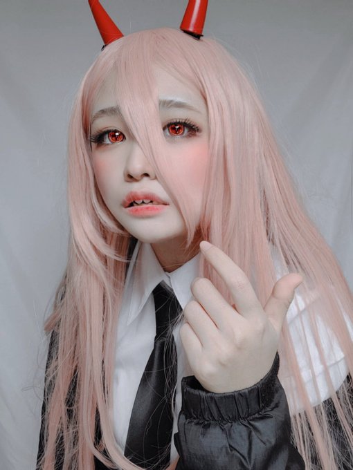 Twitterのコスプレ画像16