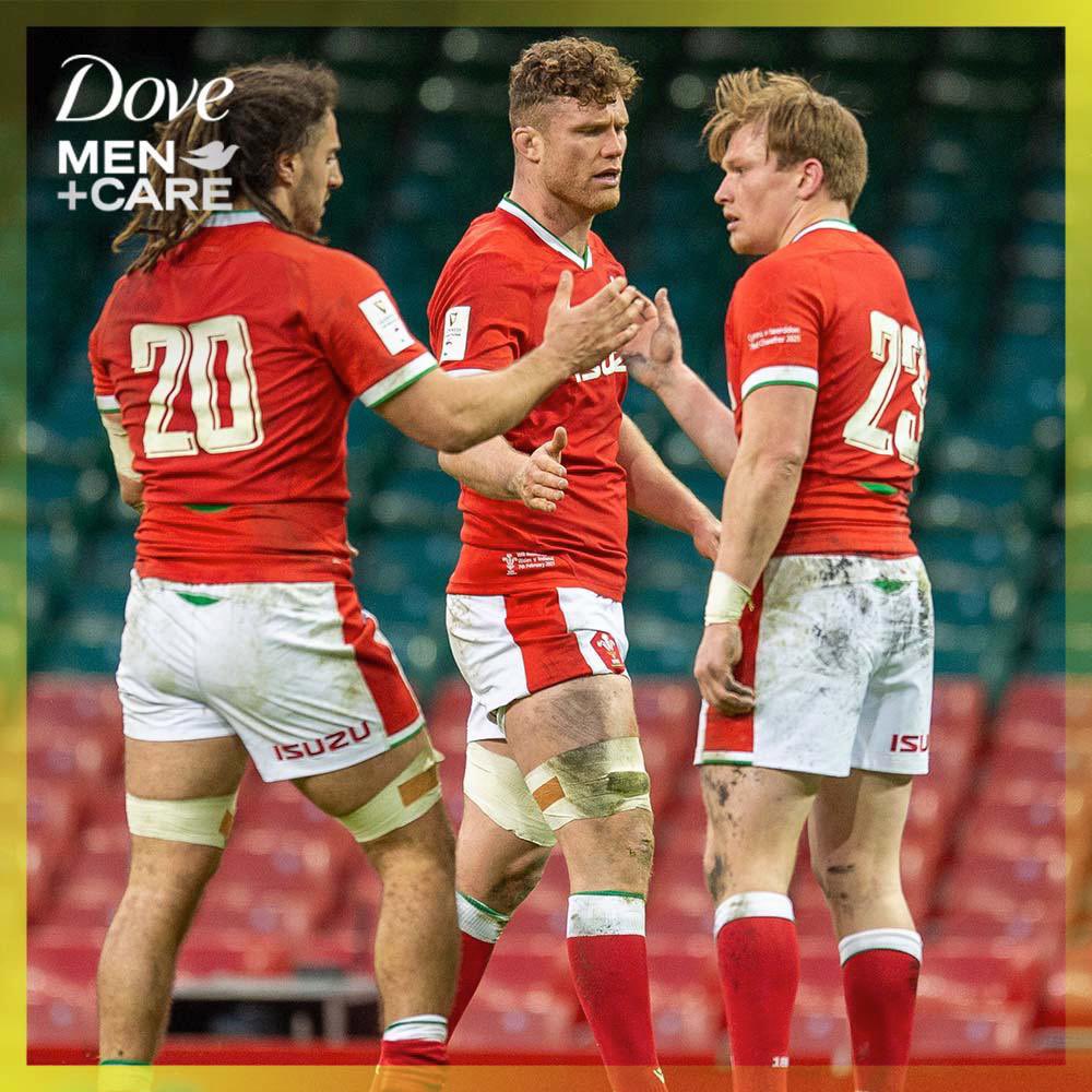 DoveMenUK's tweet photo. 🚨COMPETITION TIME🚨 

Win 1x signed jersey from the winning team in today’s #WALvENG game! Simply follow us @DoveMenUK &amp; tell us if @WelshRugbyUnion or @EnglandRugby will be the winners today. 

18+ &amp; UK&amp;I only. Full T&amp;C’s here- https://t.co/PdoniwOTTu https://t.co/DO8g6xPDpK