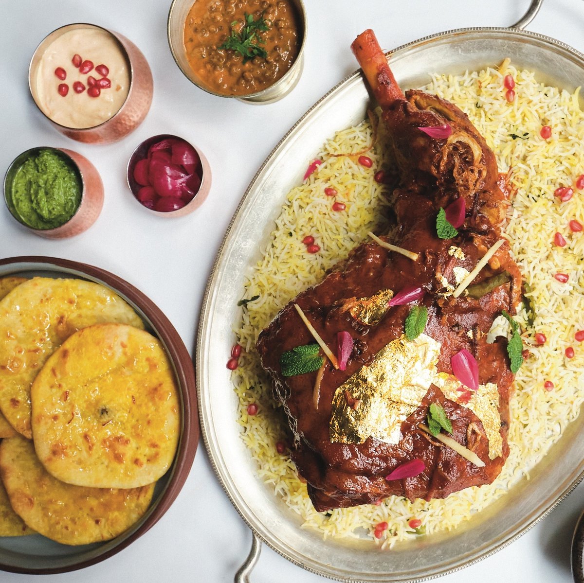 BatterseaPwrStn's tweet photo. ๐ด Itโs giveaway time!! ๐ด Fancy winning a delicious Cinnamon Kitchen feast for two worth over ยฃ100? Head to our Instagram or Facebook page for details on how to enter! #competition #win #winning #giveaway #indian #foodie #cinnamonkitchen #chef #vegan #chicken https://t.co/t1ItBNJCMo