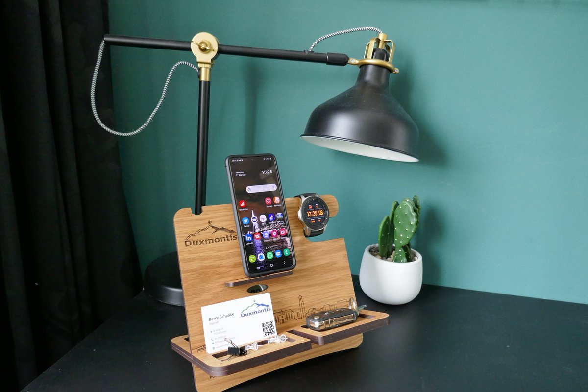 BPSchaake's tweet photo. Veel thuiswerken wordt leuker met een bureau-organizer van @WoodWideCities met je eigen Duxmontis logo erop! https://t.co/Rtbm3M1CYV