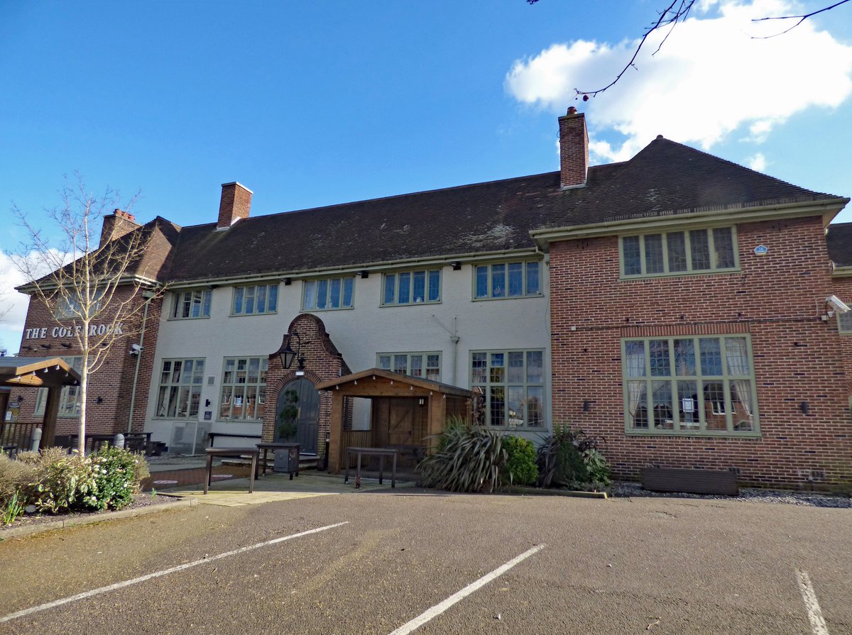 ellrbrown's tweet photo. The Colebrook #EmberInns ex #MitchellsandButlers Haslucks Green Road, Shirley. Built 1936. Free House. Currently closed. @BirminghamWeAre https://t.co/HjCjuONhnu