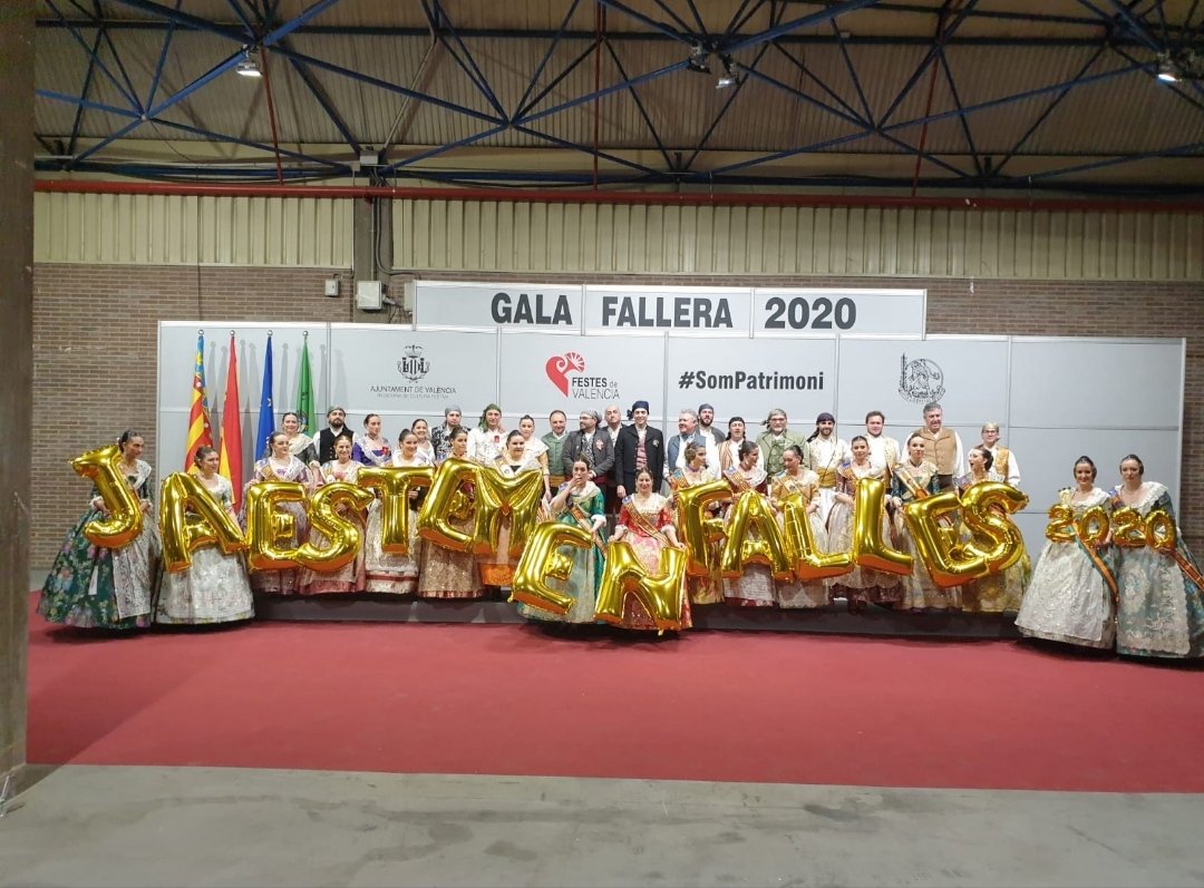 obispoamigo78's tweet photo. Este cap de setmana hauria sigut el preàmbul a la nostra setmana gran. Gala Fallera, despertà, Cridà...
Quina emoció veure tants records junts.
#GalaFalleraVirtual https://t.co/0I7yeyxHmw