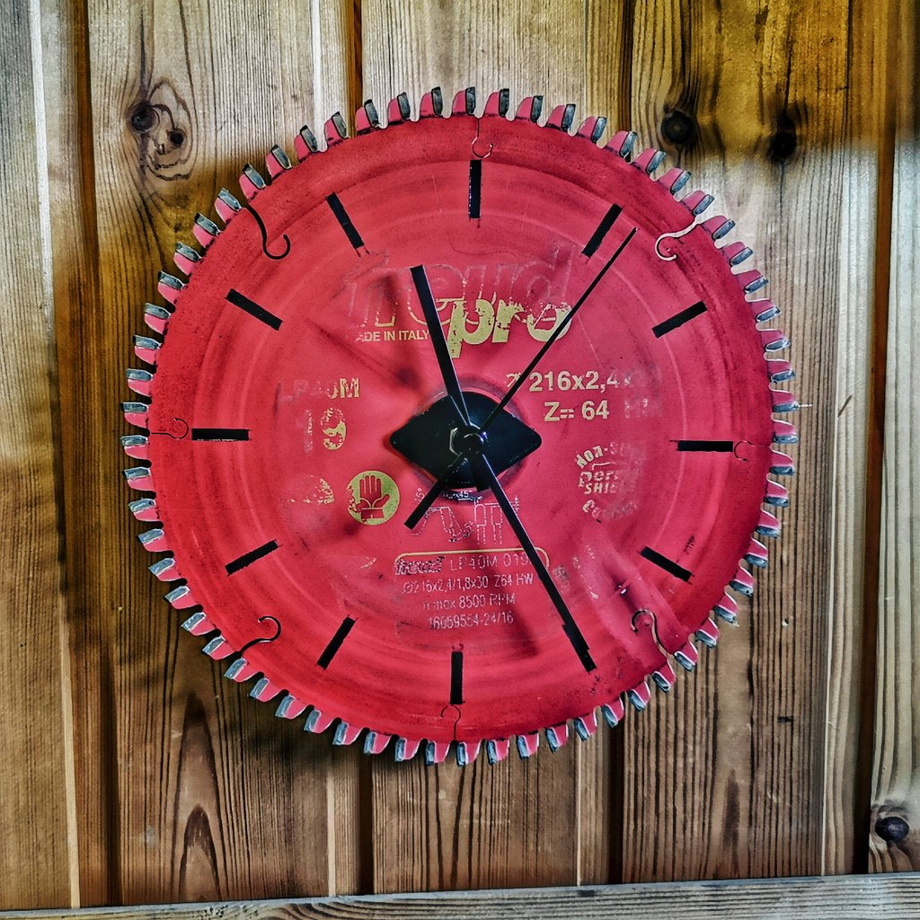 MAVHH's tweet image. Quickest #ClockDown project yet!... and I quite like it!

Old mitre saw blade, 10mins CAD, 45mins 3D print whilst enjoying a bit of  geometry, masking and paint marker for chaplets. £10 radio controlled movement. Looks good in my garage!