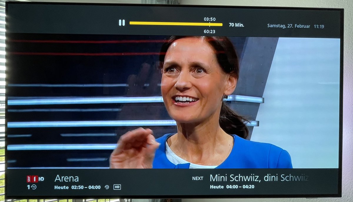 Lahor_Jakrlin's tweet photo. Schaue mir (zum 2. Mal seit 2017) #srfarena an. Während KKS und @Tamarafuniciell farblos die Islam-Linke vertreten, ist NR @monika_rueegger eine Entdeckung, sachlich u charmant. Wär eine grossartige BR (@SVPch!).
Auch passend: Das coole #Es_wird_eng-Plakat (mit @lukasreimann). https://t.co/0OLjt8MLsw