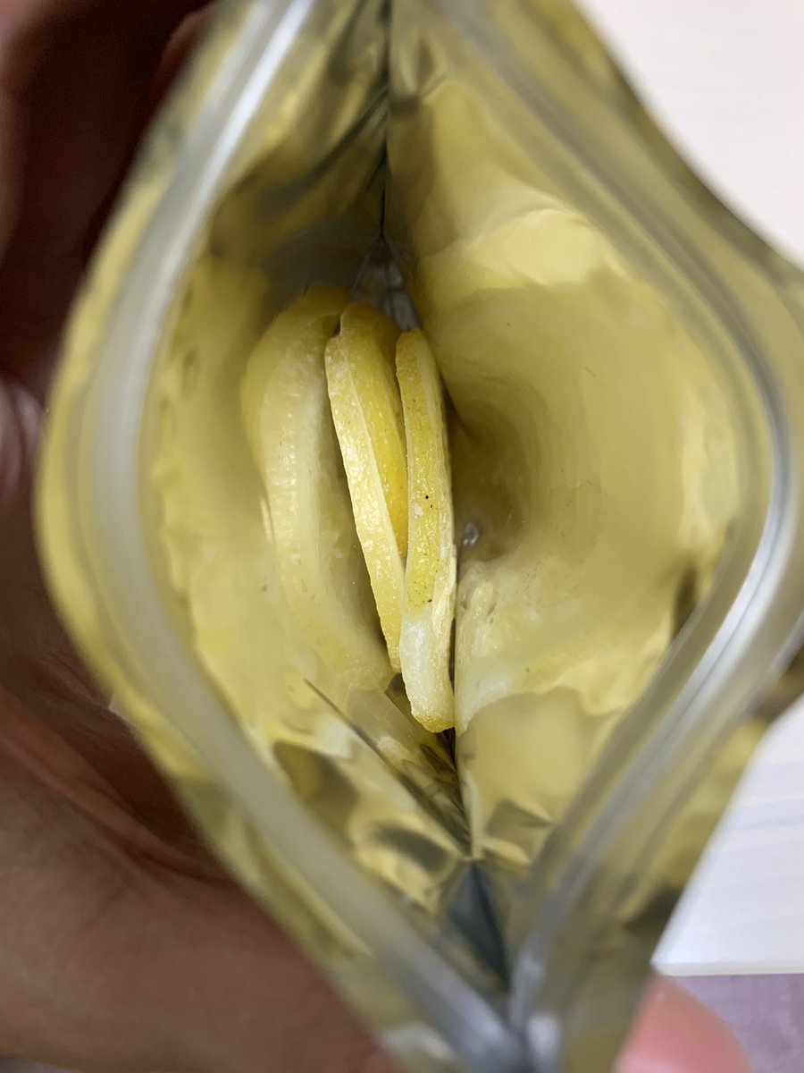 果肉感たっぷりと書いてあるレモンの輪切りのお菓子を買ってみたものの 思った以上に内容量が少なくてびっくりしたみなさん パッケージは嘘ついてない Togetter