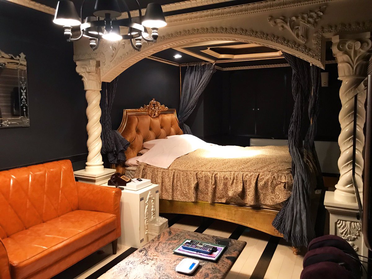 ট ইট র さかな レトロラブホは地方 みたいなイメージあるけど 東京にもかわいいホテル沢山あるんだわよ かわちいほてる 昭和ラブホ