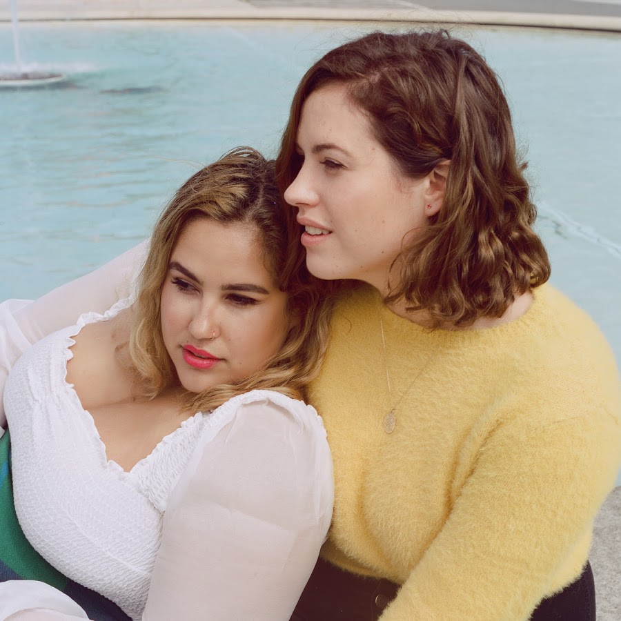 King Willow is the sister-pop project of Julianna and Amanda Salguero. East Coast natives who migrated to San Francisco, <a href="/kingwillowmusic/">king willow bby</a> bring a quality of vulnerability and earnestness to upbeat indie pop.
Catch them on Facebook Live @ 5! 
<a href="/IvyHillEnt/">IvyHillEntertainment</a>
facebook.com/BayStreetEmery…