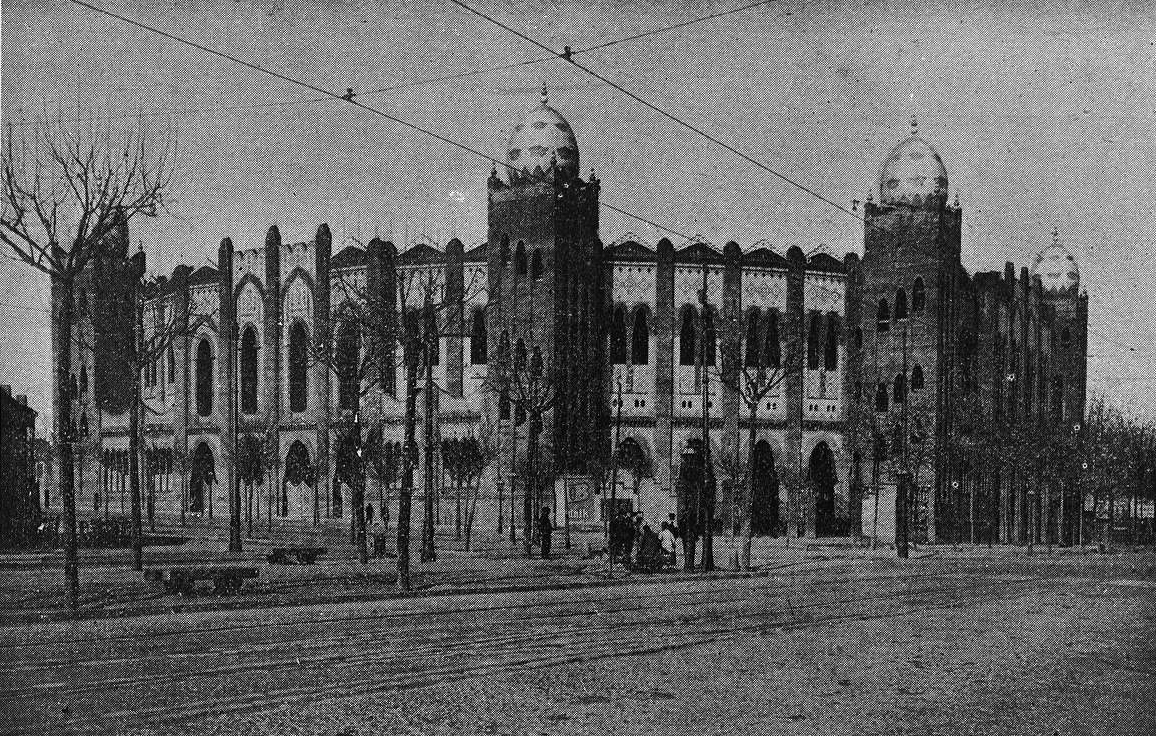 El_Aventorero's tweet photo. 27 de febrero de 1916. Hoy hace 105 años. Inauguración Monumental de Barcelona con seis toros de Benjumea para Gallito, Saleri y Posada. Empresa D. Julián Echevarría y D. Manuel Retana. Administrador de la propiedad es D. José Ubach https://t.co/jLNrxogB7j