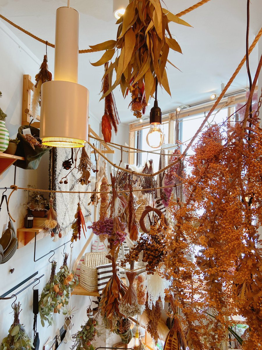 まんぷくちゃん いつも いいねやリツイート ありがとうございます もっともっと札幌が活気に 溢れますように このお店は西28丁目駅すぐ近くにある Suuという雑貨屋さん 雑貨も他と違った可愛くてお洒落なものや 珍しい調味料 食器 洋服アクセ