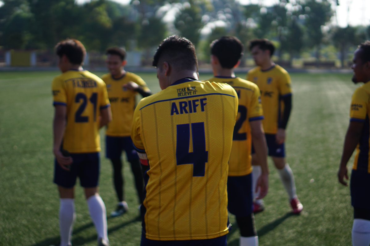 OfficialRiotFC's tweet photo. Our No. 4 π°
.
#ForRIOT #RIOTFC #WeNeverGoOutOfStyle π‘π΅ https://t.co/BQTKBu4wKy