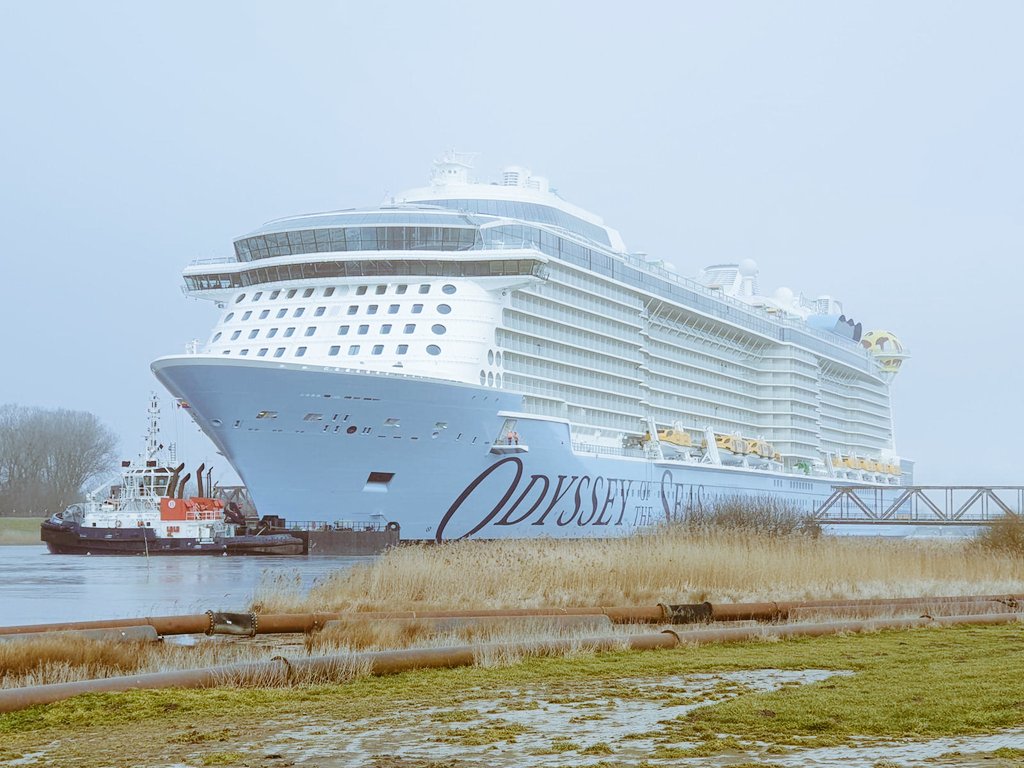 IfSametweet's tweet photo. Yeni başlangıçlara 🚢🌊⚓ https://t.co/PTXPUQMNwL