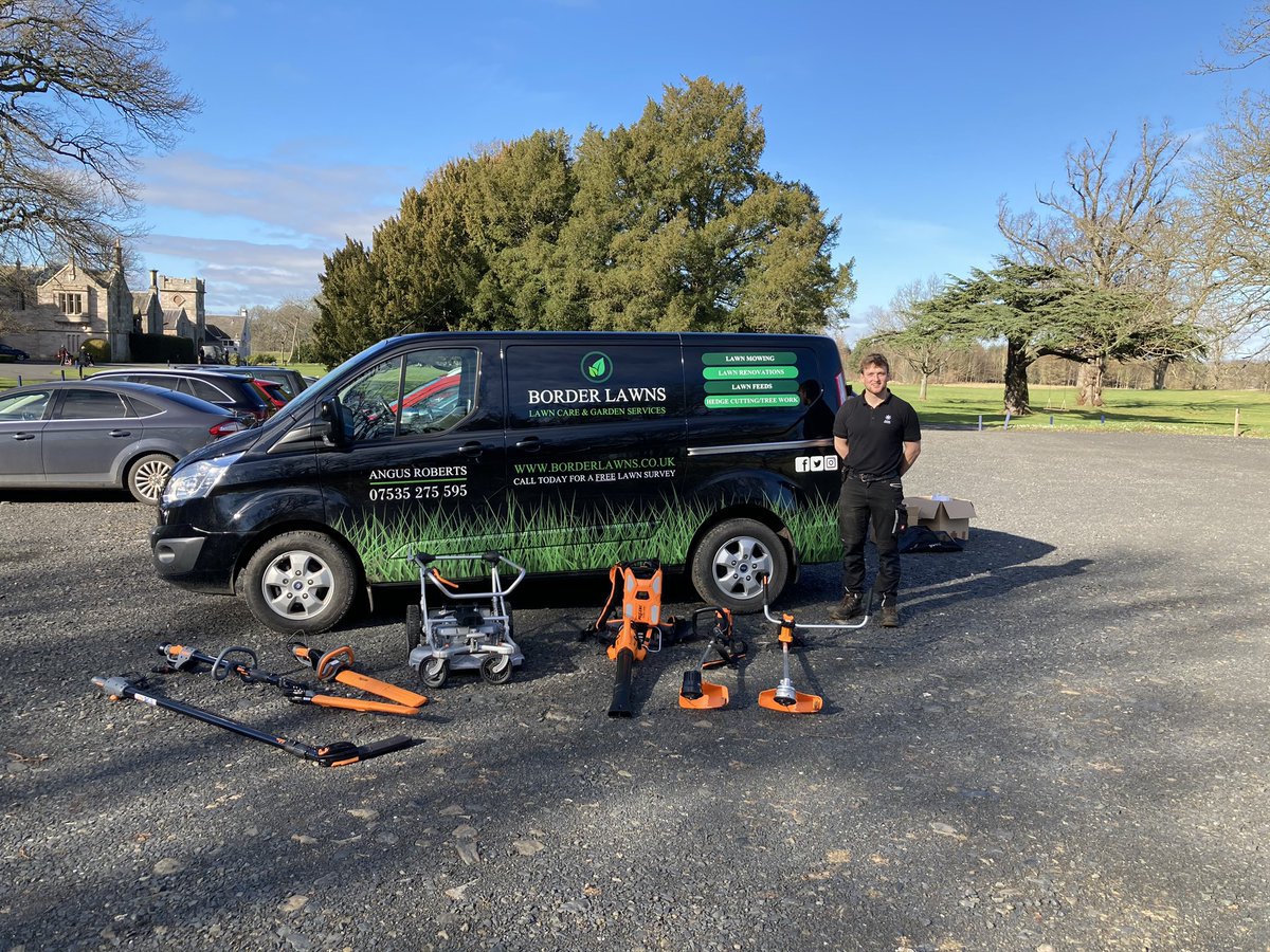 PellencUK's tweet image. Another happy customer following a delivery from @AgrovistaAMNTY . Welcome to the future of garden maintenance @98Angus 😍