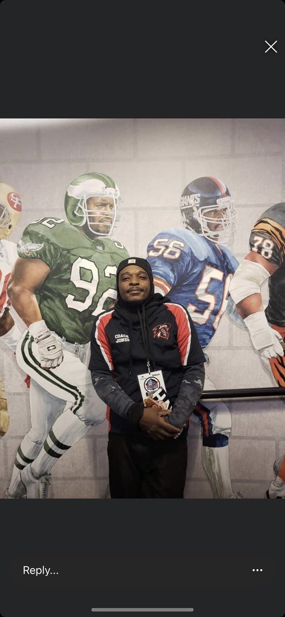 NGB_4's tweet photo. Damn my Heart Hurt you’ll always be instilled in me all those Wise words that you passed on to me as a yougin... Rest in paradise coach Jones❤️ https://t.co/apewztMy1N