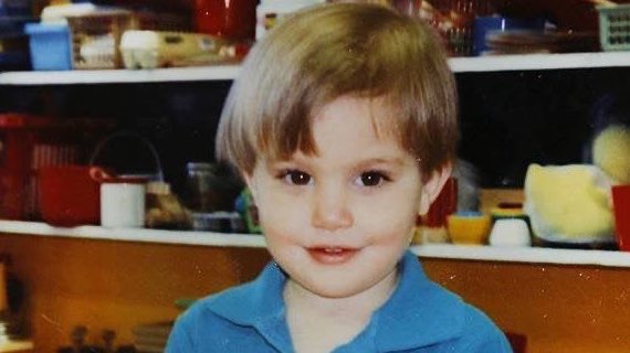 ⚠️🔞 คำเตือน มีเนื้อหารุนแรง

นั่งอ่านคดีนี้แล้วแบบงง เรื่องราวซับซ้อนสุด มีผญคนนึงโดนรถชนแล้วหนี เสียชีวิต เธอเป็นภรรยาของผชคนนึง มีลูกด้วยกัน แต่ว่าทั้งหมดไม่ใช่แค่นี้ สามีเธอคือพ่อของเธอ และเธอโดนลักพาตัวมาอีกที ลูกก็ไม่ใช่ลูกของผชคนนี้ ชื่อก็ชื่อปลอม

(อ่านต่อในเมนชั่น)