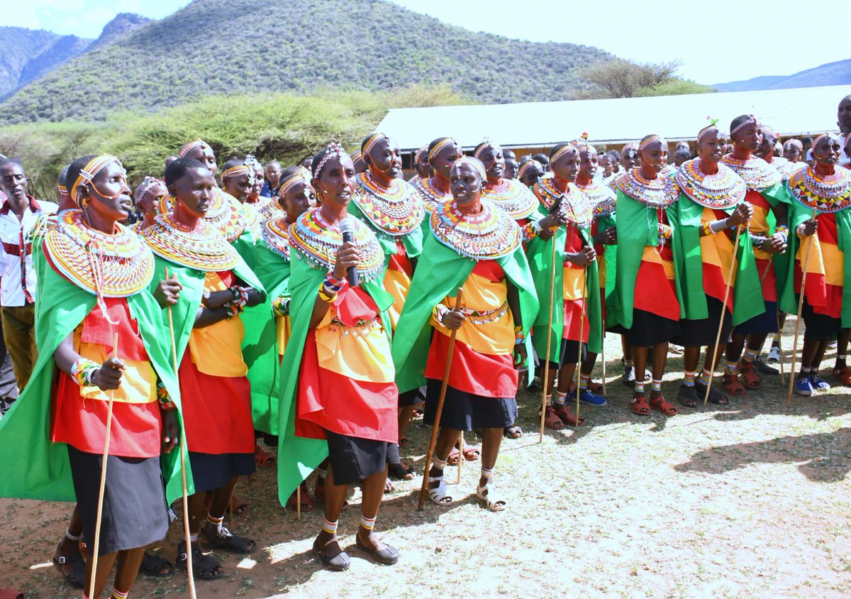 kipmurkomen's tweet photo. Today I was in Lorrok Lolmong’o, Samburu North through the invitation of Sen.Lelegwe to boost the financial capital of Lulu youth group, a self help group trading  in livestock and livestock products. Former MP Lelelit Lati, MCAs and other local leaders were in attendance. https://t.co/VQVkvvCHgt
