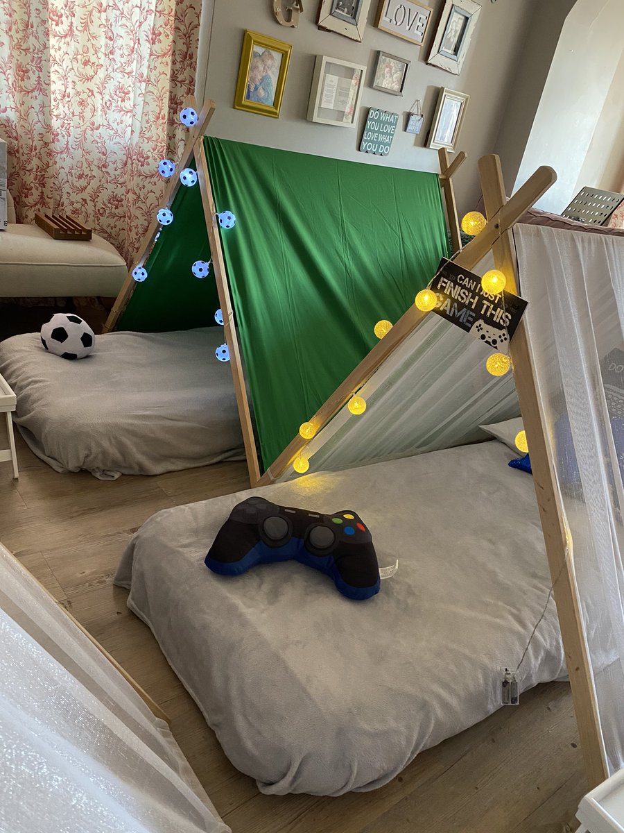 themoneypanel's tweet image. Our beds for tonight!!! Indoor party time! #lockdownfun