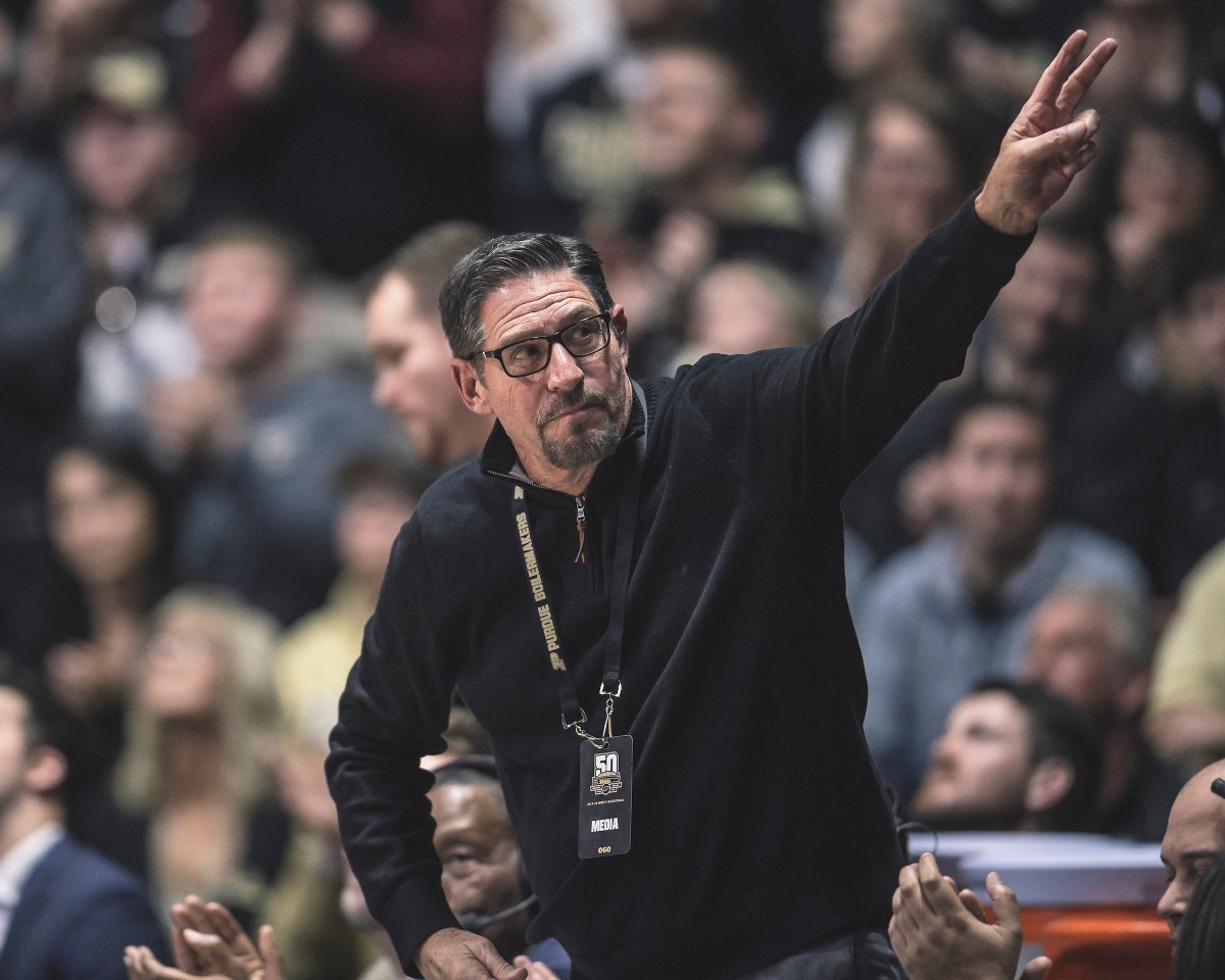 CoachPainter's tweet photo. Cliz was one of a kind and a huge part of my family and the Purdue family. 

I will miss you my friend. 

🎯 https://t.co/40RqOlsFQy