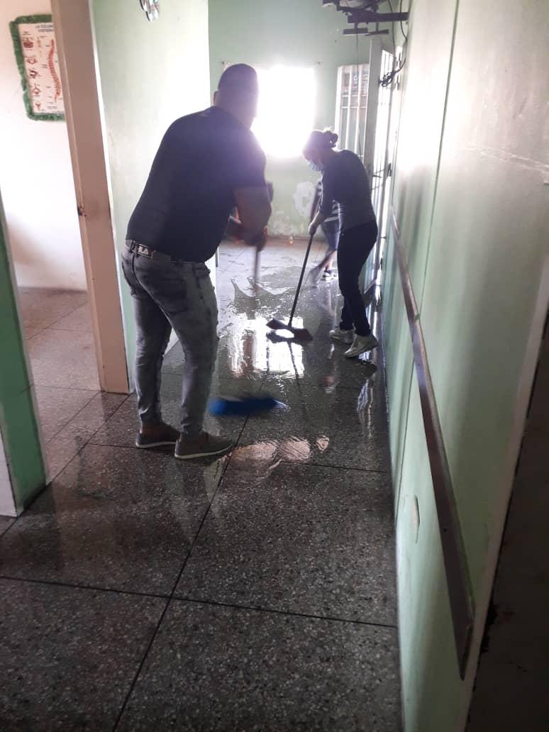 CDI_feyalegria's tweet photo. Realizada Jornada de Limpieza y desinfección del SRI CDI Fe y Alegría, elevando la calidad de los servicios para una mejor atención al pueblo venezolano.
@Cubacoopera_Ve3 @CubaCooperaVeS2 https://t.co/0BRdnEFgfE