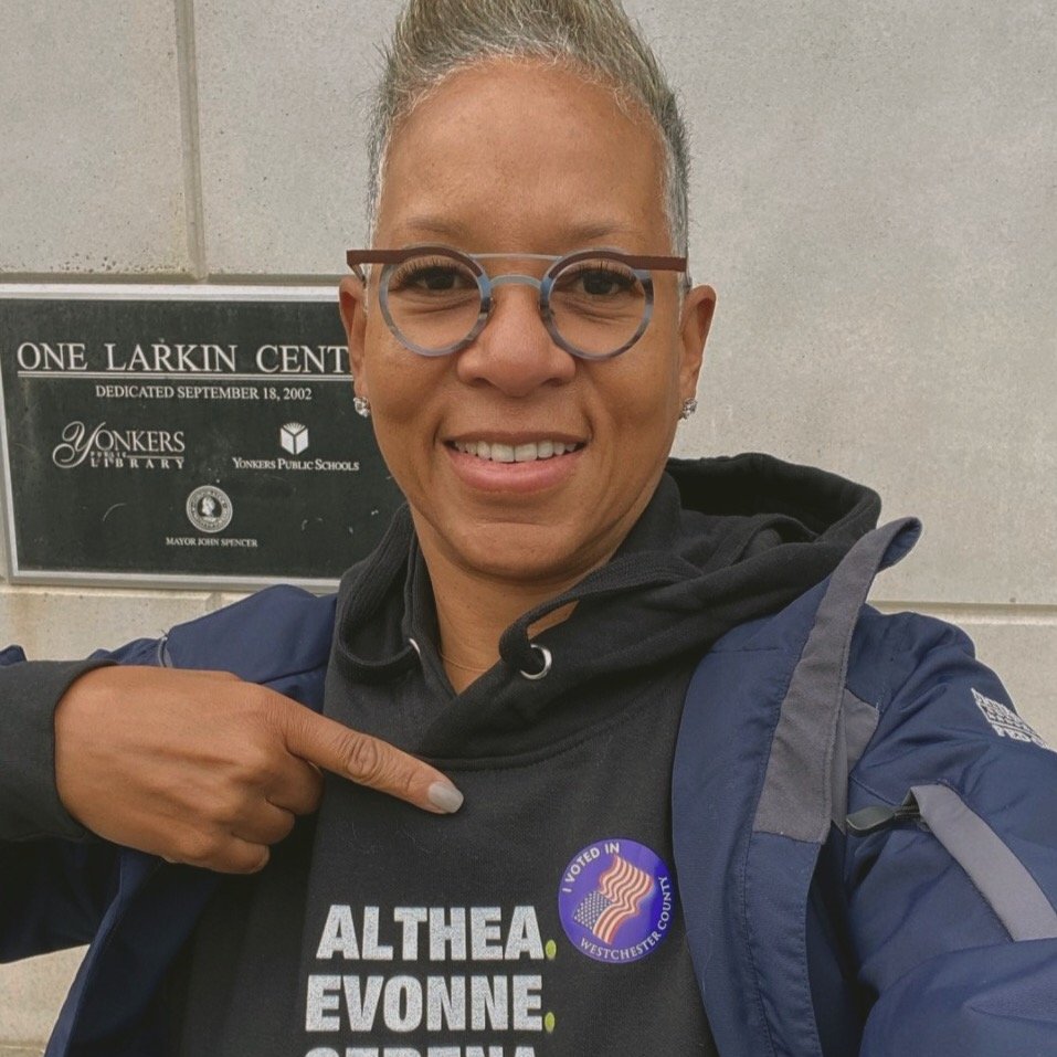 GRAND_SLAMMA's tweet photo. Hoodie season is still in full effect. Have you purchased your #GrandSlamma sweatshirts yet? #TennisForEquality @katadams68 https://t.co/HBiwg0XU3B