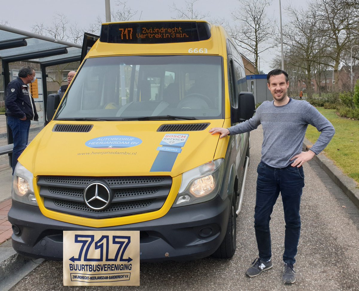 BootMaarten's tweet image. Opeens weet je het.....je wordt #buschauffeur! Nou niet echt "opeens" eigenlijk....Ik wilde dit vroeger namelijk al worden...😊Een vrijwilligersfunctie op zaterdagen (ca. 2 per maand) bij buurtbusvereniging #Zwijndrecht-#Heerjansdam-#Barendrecht v.v.