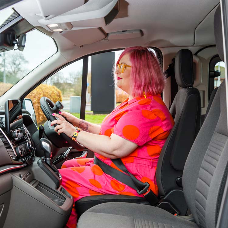 alliedmobility's tweet photo. Dream's™️ six-way adjustable seat makes it easy to find your  ideal driving or up front passenger position.  Then, just start up and go! ⚡

Explore Dream™️ on our website now: https://t.co/Wdfpo1ljlC

#daretodream #internaltransfer #wheelchairdriving @EmilyRYates https://t.co/N8kDwYLEhg