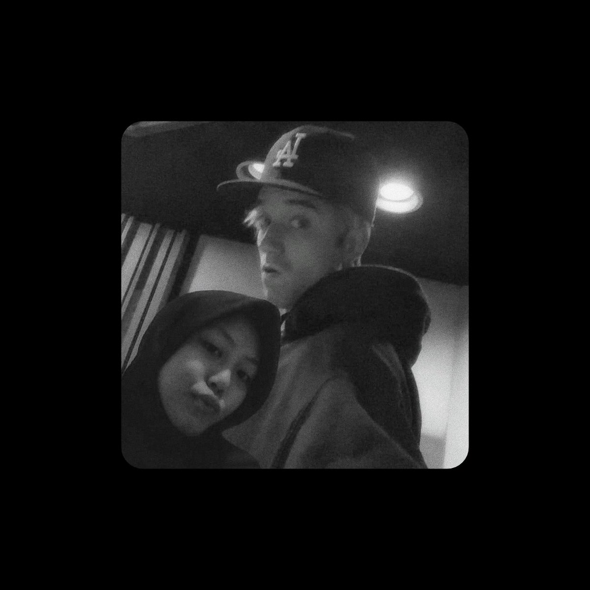 daffoduskie's tweet photo. ❝Take me somewhere I can be, I can be myself❞
✿
♫
✿
— ꒰ #LimelightsWithWDW #LLDay ᵕ̈ https://t.co/3xoFAU4kOU