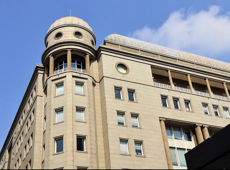 SAinspiration1's tweet photo. FNB Headquarters Bank City in Simmonds street JHB CBD 🇿🇦 https://t.co/ytSHffDMTX