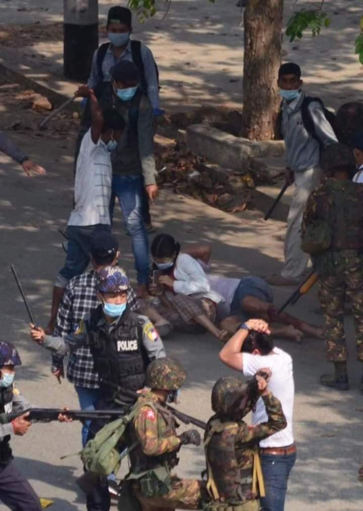 AungMin07840175's tweet photo. In Myanmar, police and military are no longer security forces. They become terrorists and commit crimes aganist humanity and war crimes to the people. Our lives are being threatened and we are not safe anymore.

#whatishappeninginmyamar 
#securityforcesbecomecriminalsinmyanmar https://t.co/hgNvcgGEDd