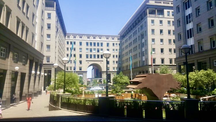 SAinspiration1's tweet photo. FNB Headquarters Bank City in Simmonds street JHB CBD 🇿🇦 https://t.co/ytSHffDMTX