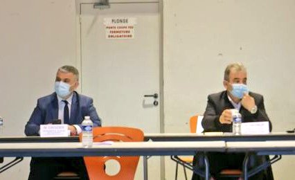 CroizierLaurent's tweet photo. Réunion de préfiguration de l'association des liaisons transfrontalières #GrandBesancon #Doubs #Suisse #RN57 #RN83 où je représentais le député 🇪🇺 @GrudlerCh. Des échanges ambitieux pour consolider les liens naturels culturels, économiques et universitaires avec la #Suisse. https://t.co/tzEJaJ2zF3