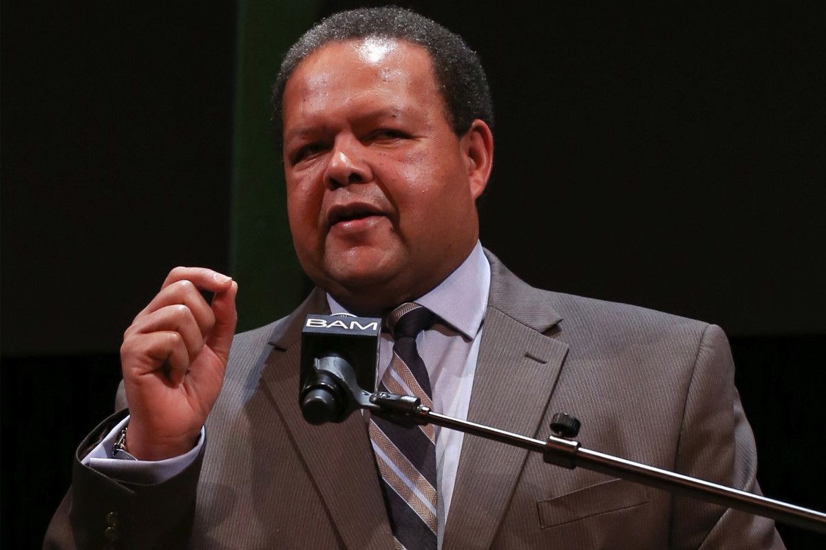 Rudy Crew abruptly quits as Medgar Evers College president