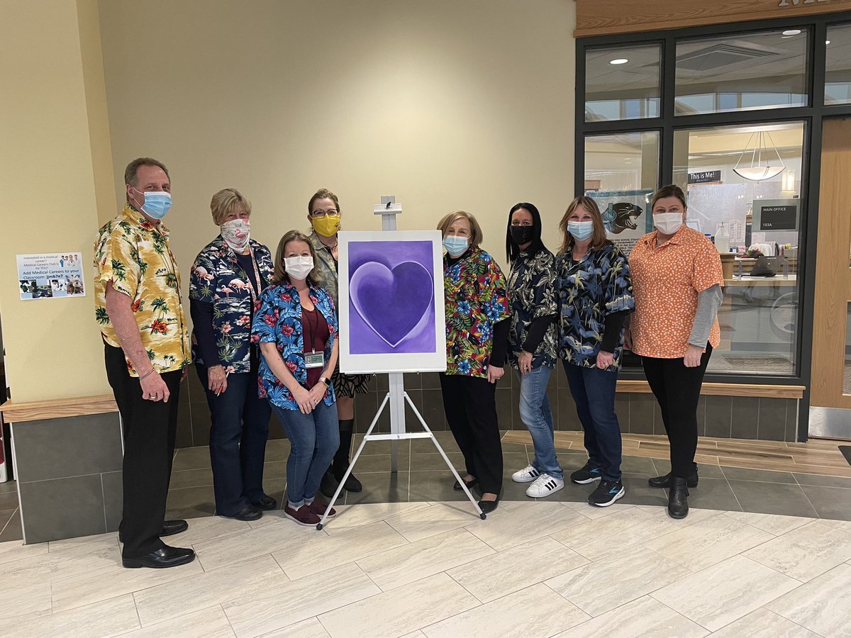 When your staff knows just what to do to support each other during difficult times! We miss you Nicole. We will keep your spirit days going 🌺. Thank you Ms. Quinn💜 gofund.me/03bc8a23 @plymouthsouth