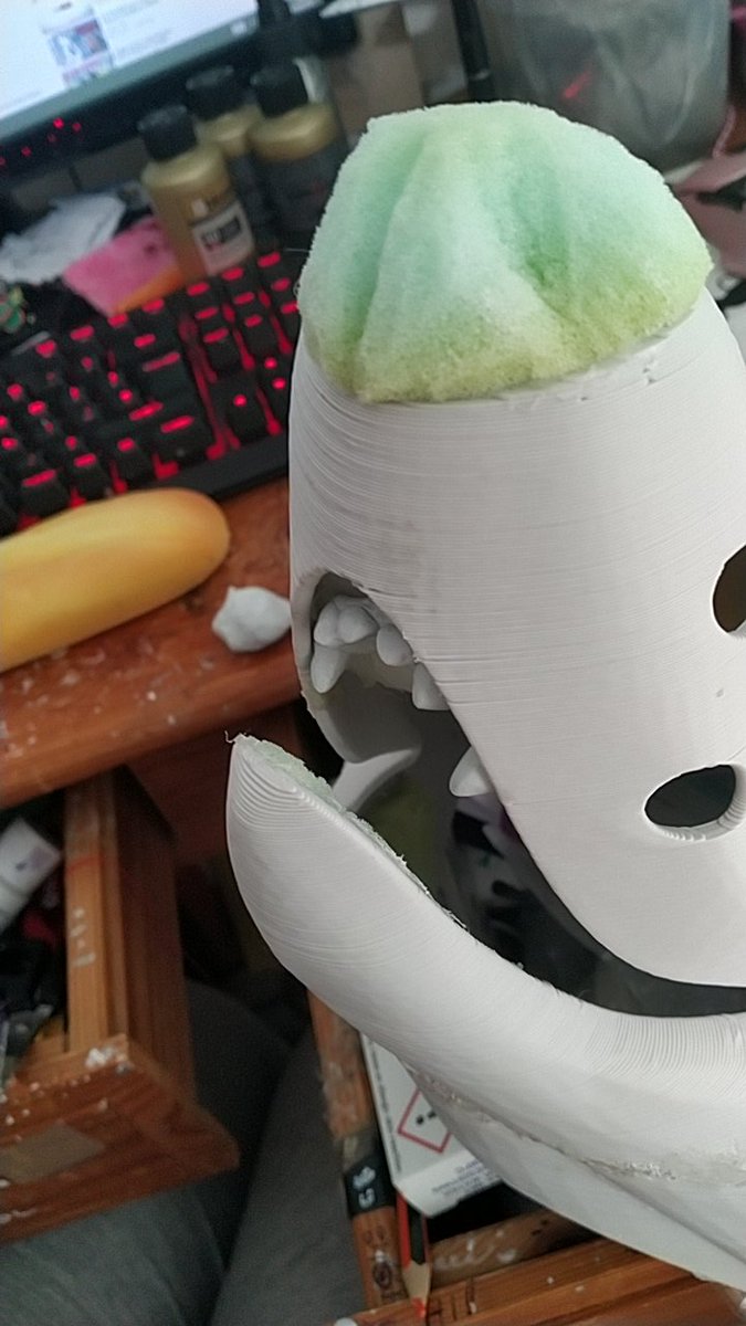 VaporMoonStudio's tweet photo. Nose and gums installed in the boyo. Also made teeth but they are made of milliput so they need a day to cure before I can paint them. #fursuitmaker #fursuit #fursuitmaking #furryart #furrycraft #fursuitwip https://t.co/DVOn2rUvii