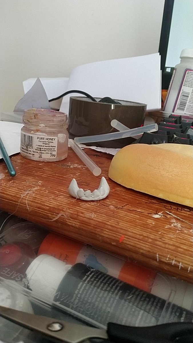 VaporMoonStudio's tweet photo. Nose and gums installed in the boyo. Also made teeth but they are made of milliput so they need a day to cure before I can paint them. #fursuitmaker #fursuit #fursuitmaking #furryart #furrycraft #fursuitwip https://t.co/DVOn2rUvii