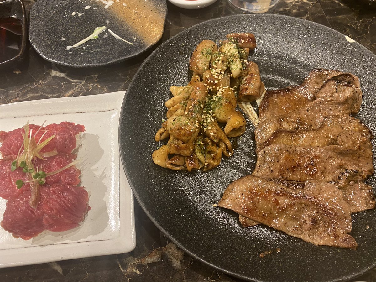 Shiho M Auf Twitter 伊達九州うまかもん昇り坂 仙台駅西口店 食べ飲み放題 たくさんたくさん食べましたー 食べ放題とは思えないくらい 肉寿司も牛タンもホルモンも美味かったです 伊達九州昇り坂仙台駅西口店 食べ飲み放題