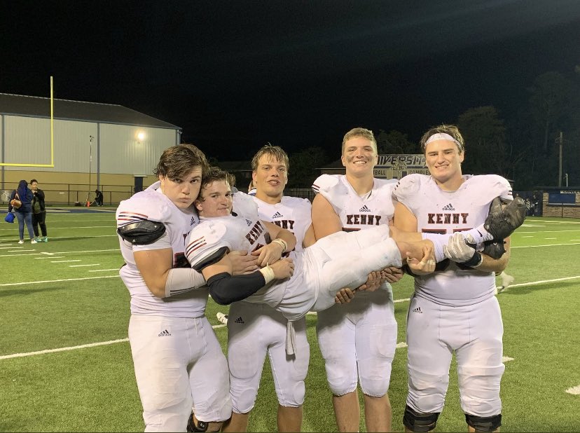 CMoewe's tweet photo. Forever my brothers! Now we’re all playing the game we love in college!!
@MMys1inski @travdrigg @neilpolitano https://t.co/1dLIXYZrna