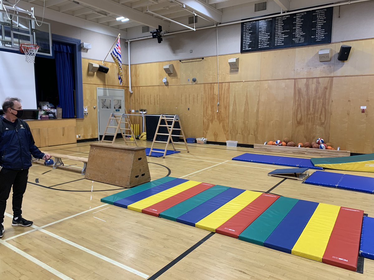 Another fantastic experience in the life of a Teacher on Call. Covered a Grade 2 gymnastics class <a href="/yourSMUS/">SMUS</a> where the students excelled in negotiating the equipment. It is rare to see gymnastics being taught in school. Congratulations to SMUS PE teacher Gary Barber.