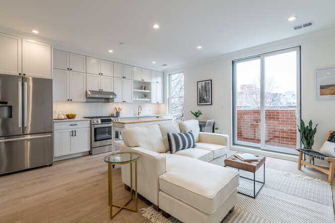 Lock7Develop's tweet image. The Morley is live! #Openhouse this Sunday 2/28 11:00-2:00. 1- and 2-bed homes with high-end, contemporary finishes including white oak floors, and Bosch appliances.📍Logan Circle #DC with a walk score of 98! 1313 11th St NW #justlisted