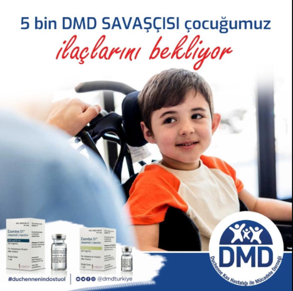 Nihalyardimci1's tweet photo. Bugün twitter da hayatlarının ortasına bomba gibi düşmüş DMD kas hastalığı gerçeğiyle mücadele eden aileler Bir aradalar. Umutlarını soldurmadan mücadeleden vazgeçmeyen bu ailelere her kesimi desteğe davet ediyoruz #nadirizDMDliyiz https://t.co/RboGwxBNdI